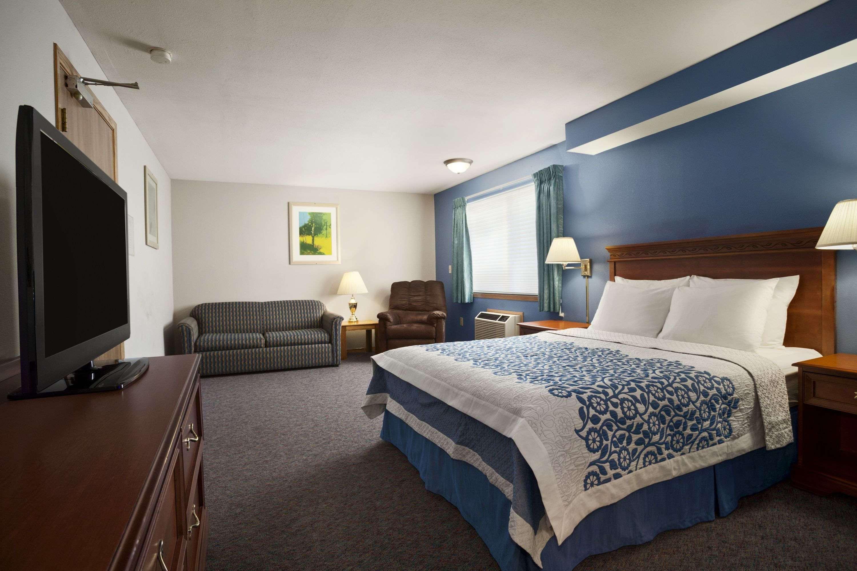 Days Inn By Wyndham Lacey Olympia Area Exterior photo