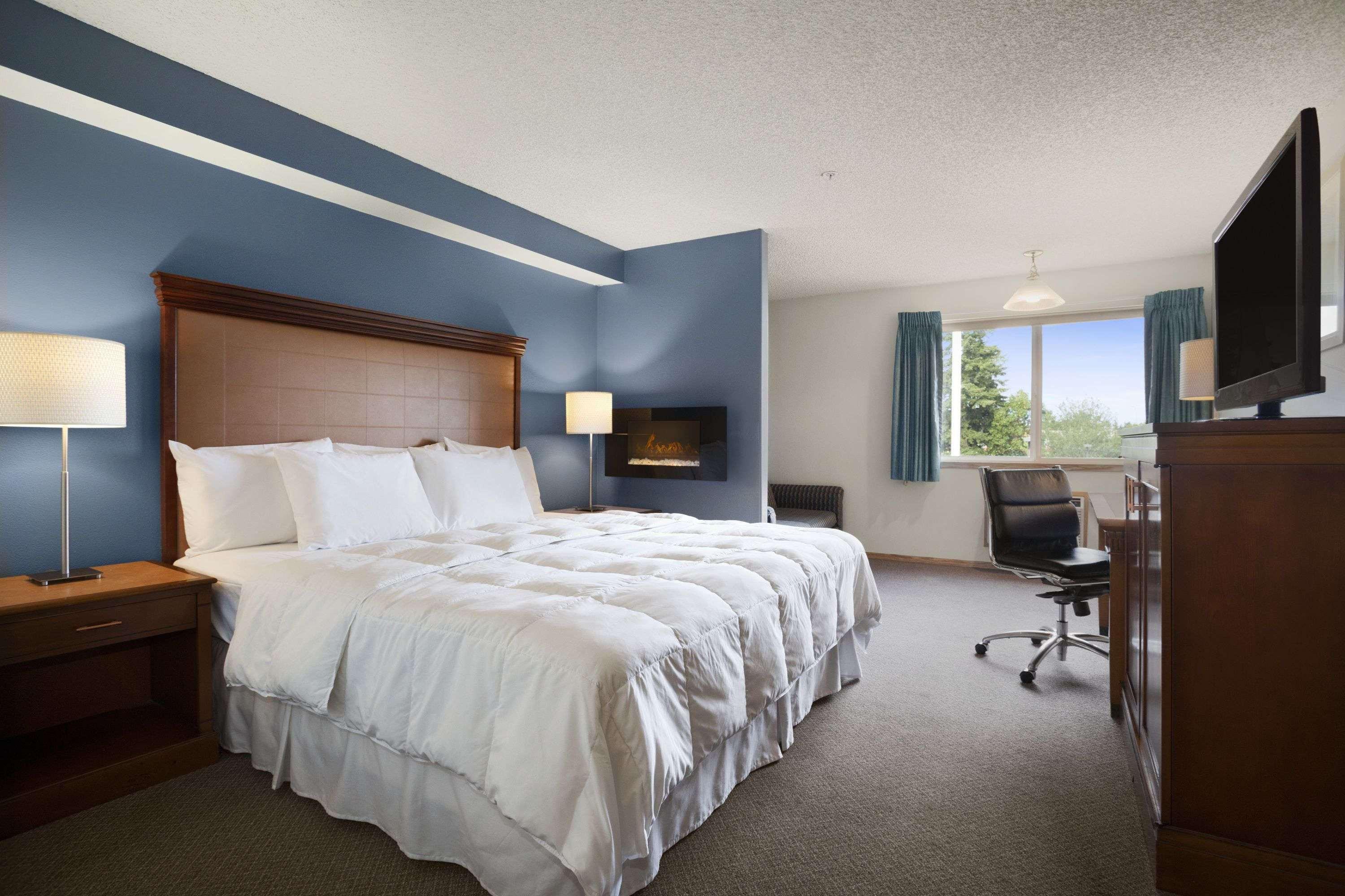 Days Inn By Wyndham Lacey Olympia Area Exterior photo