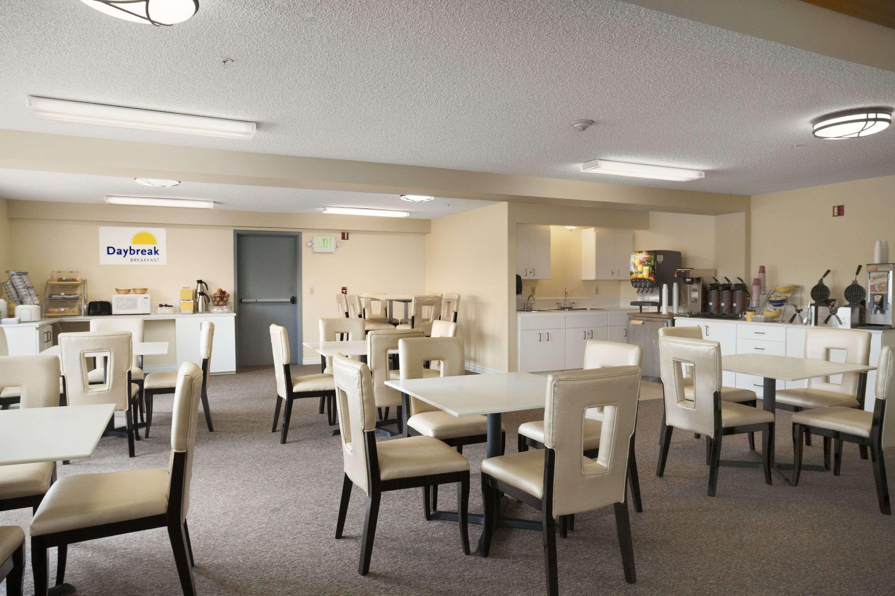 Days Inn By Wyndham Lacey Olympia Area Exterior photo